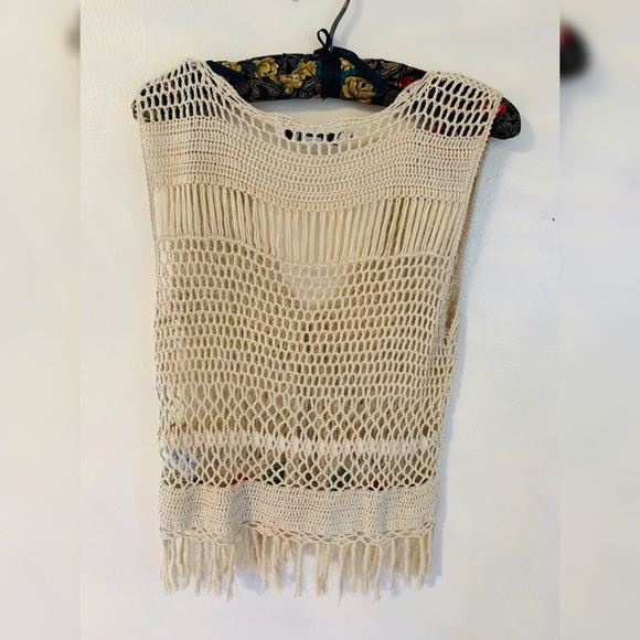 Forever 21, size small crochet vest, worn once! - Picture 2 of 5